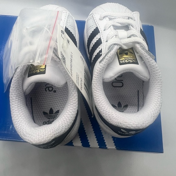 Adidas Superstar Originals - Picture 3 of 4